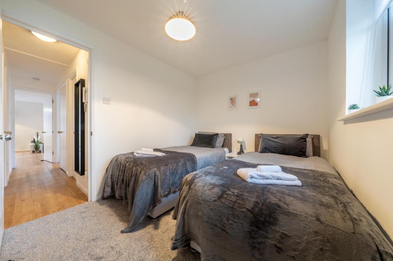 Luxury 2 Bed Apartment Stansted Airport Bishops Stortford 비숍스토포드 외부 사진