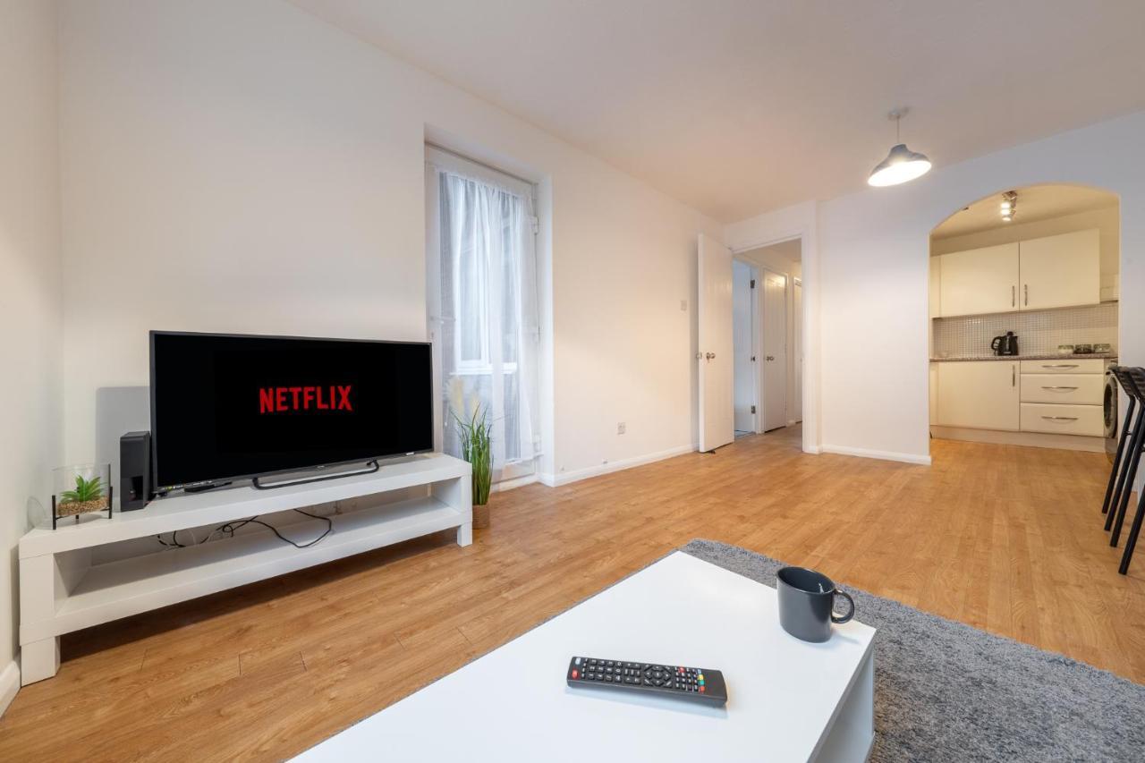 Luxury 2 Bed Apartment Stansted Airport Bishops Stortford 비숍스토포드 외부 사진